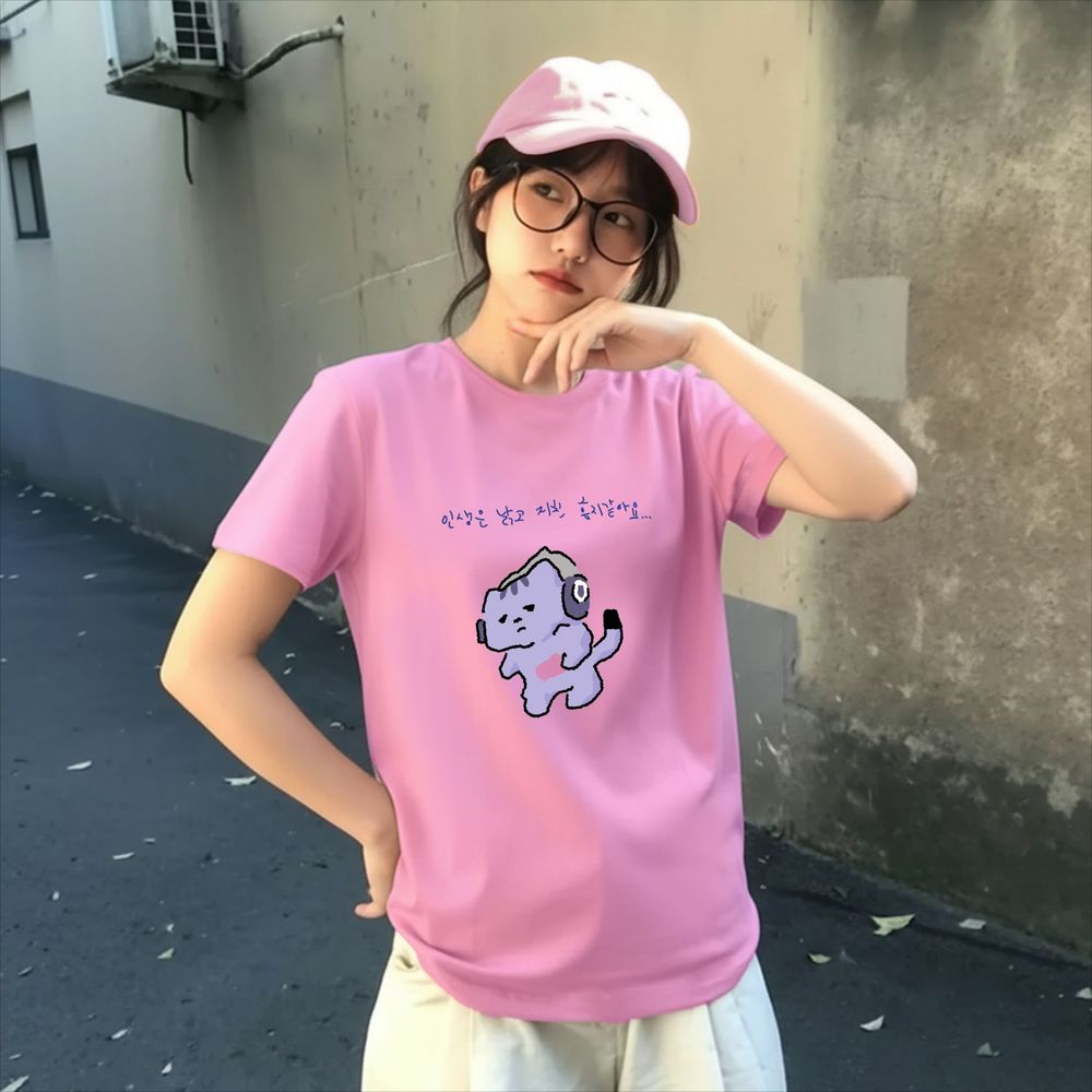 Korean Lifestyle Aesthetic - 人生は私を守ってくれないかわいいテキストプリント Tシャツ紫エモ猫グラフィック Tシャツ女性夏半袖韓国スタイル美的トップス